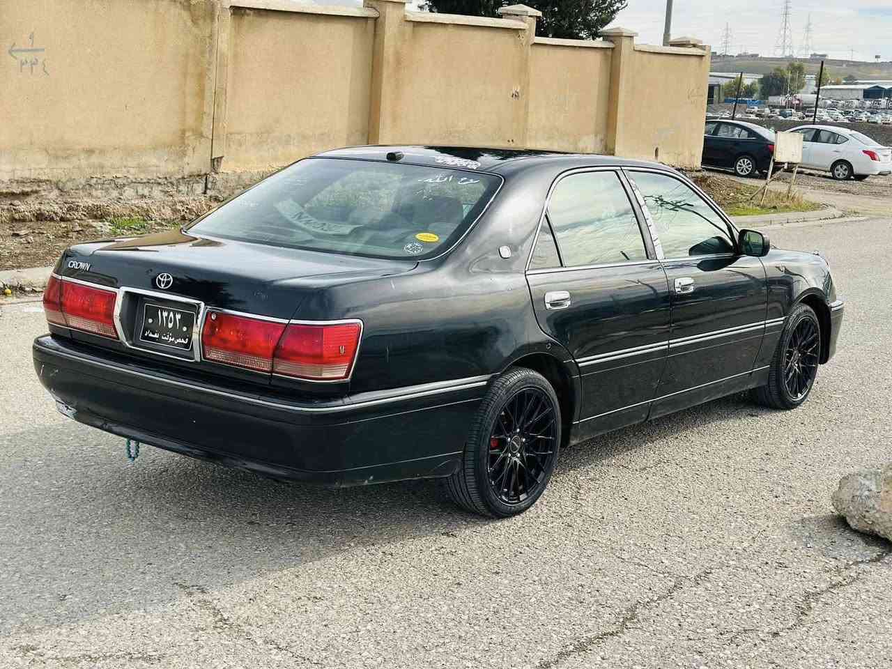 سه ره تا به ناوي خوا 
مه ليكه براوه 
٢٠٠٣ 
مه كينه ديفور بجوك 
بي ده عمو ليدراو 

بي مه سره ف 
ته بريت ساردو گه رم مه زبوت 
٤ تايه و ويلي لوكي سبورتي له ژيرايه 
سيعري ٣٧ گه لاو معامه له 
شوين :سه يد سادق
ژ.م ***********
***********
