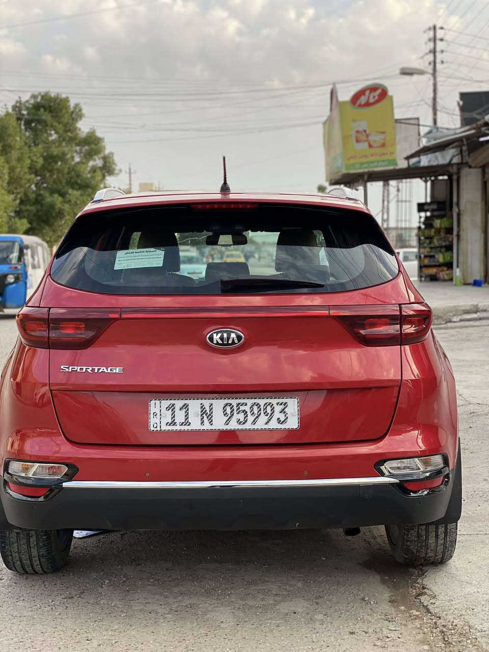 السلام عليكم
كيا سبورتج 2020 خليجي الشركة الدولية ام الضمان 
رقم بغداد الدولي الجديد هزة وسنوية جديدة بأسمي 
بصمة صندوك كهرباء ترحيب 
تبريد قطعتين تحكمات ستيرن 
داخل جلد مري شفط اشاير بالمري  حساسات امامي وخلفي  معروفة مواصفات الشركة الدولية 
السيارة جديدة وعلى ايدي لاضربة ولاصبغ فقط (ملاحضات موضحة بالسونار ) 
السعر 194  وبيها مجال 
مكاني بغداد البياع /حي الاساتذة 
 ***********

