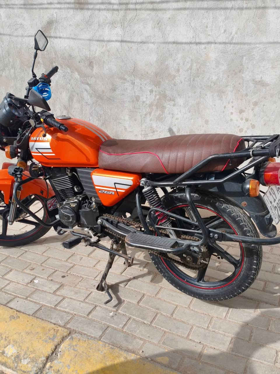 السلام عليكم دايون رقم وسنوية
موديل 2022 الوجبة الاولى الاصلي 
مكينة 150cc مبدل بوشة فقط 
الباقي كله بلادي دراجة تشتغل بصمة عن بعد+بيها سويج+بلاجكتورات زنون الاصلي 
دراجة  كدام عينك واحلا من لصور 
*********** مكاني كربلاء حي العامل قرب مول الباقر
السعر 1900  وبيها مجال
