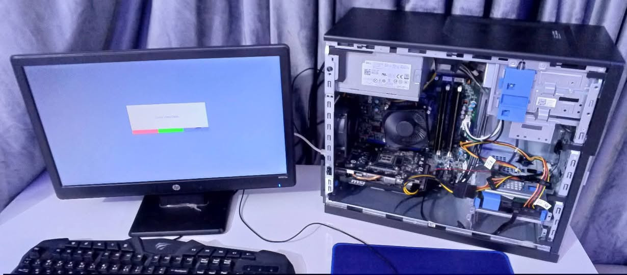 السلام عليكم pc كامله للبيع مكان كربلاء طويريج معالج كور 5  جيل رابع
رام 8  جيجا ddr3
هارد 500 كيكا hhd
كرت شاشه دخلي انتل 4000 
تستقبل كروت شاشه مثل 1050 ti
و 550 و 750 و 1650 سوبر
مع شاشه hp وكيبور وماوس  كامله
رقمي ‏‪***********‬‏
