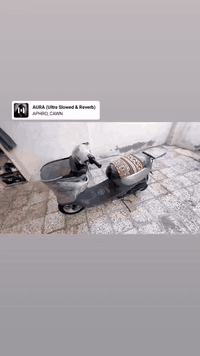 سلام عليكم
دراجة منغولي 2007 بلادي مكفولة وصل معرض
برغي مامفتوح بيها 
دراجة خير من الله شلعة ومعدل 
كهربائيات كلها شغالة 
مكاني كربلاء مول الحارث 
السعر 850وبيها مجال حگ الجية
نقصها بس باتري ضعيف 
ماخذها من المعرض بمليون وربع موجود بالوصل
***********
