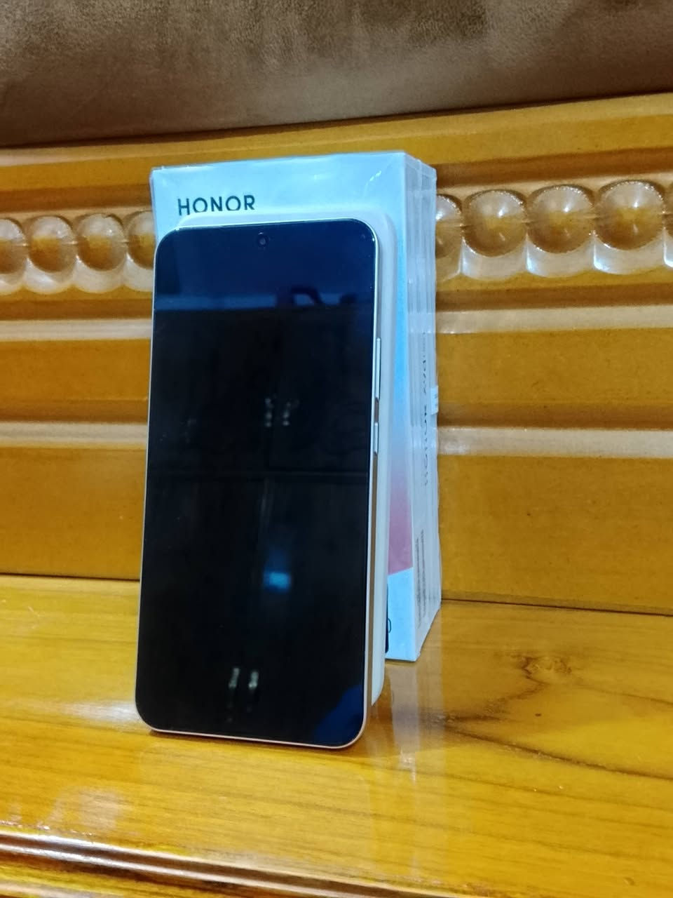 السلام عليكم
هونر X9d 5G للبيع 
مواصفات 
معالج سناب دراكن 6 الجيل 4
الذاكره ٢٥٦ العشوائية ١٢ 
معدل الشاشه ١٢٠ هرتز 
النضافه ١٠٠٪  زلغ ما بي 
مشحون مرتين سبب للبيع محتاج 
سعره ٣٥٠ قفل مكاني بغداد 
خاص متواجد


**إذا كنت صاحب هذا الإعلان وتريد حذفه لأي سبب، رجاءا أرسل رسالة إلى الدعم الفني**