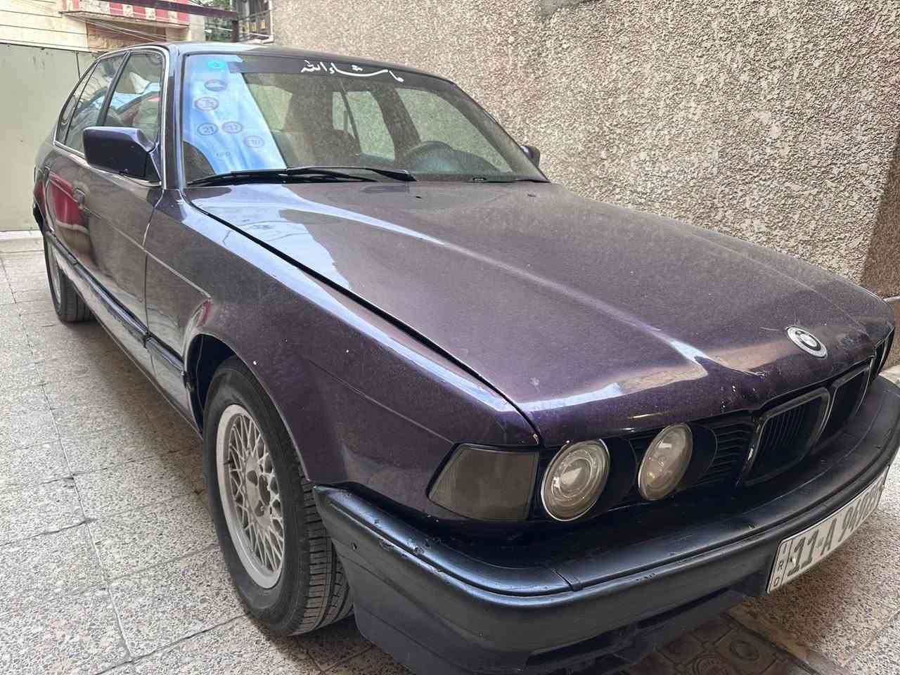 السلام عليكم 
740 موديل 1993
تبريد شغال
دبل جام
بجم عريض 
السعر 49 بي مجال 
مكان السيارة الدورة 
***********
