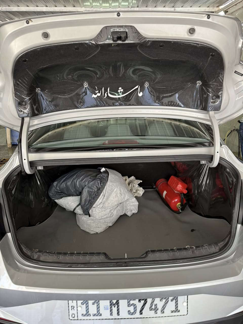 السلام عليكم 
هوانداي النترا موديل2022 وارد امريكي حادثها موضح في الصور  السيارة  بدون دواخل.  ايرباك راجع  المواصفات محرك 2000 دوش بصمه فتحه رادار امامي وجوانب ويل كب لد امامي خلفي كامره وشاشه وحساس كير ايتي  محرك تبريد مكفول من الفتح ماشيه 62 كيلو هزه وسنويه ورقم جديد بغداد بأسمي السعر 143 وبها مجال بسيط العنوان بغداد الامين 
موبايل ***********
