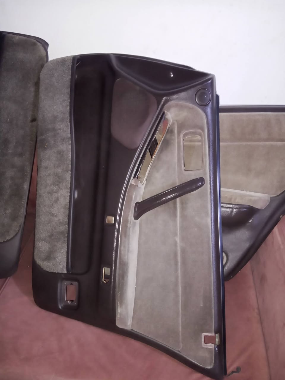 سلام عليكم بطاين بيبان هارتوب طويله حاويه جدد مع جكمجه ودكات تبريد جدد مكان الكوت ***********
