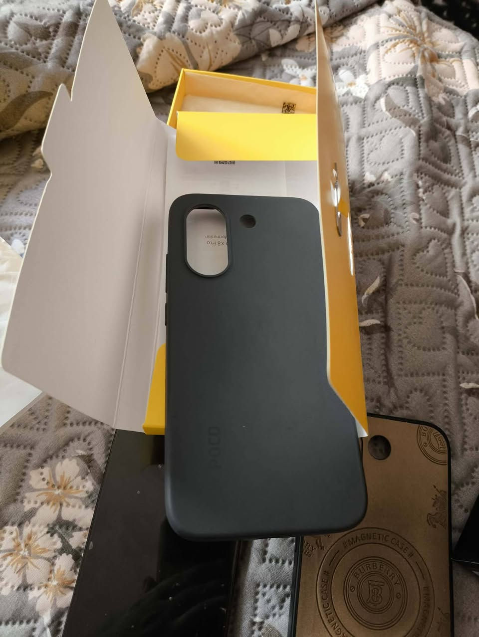 Poco x8 pro ذاكرة 512 كامل ملحقات شاحنة كارتونة بطارية 100 مشحون 52 مرة بس استعمال بسيط جدا الجهاز مستعمل فقط شهرين وياه كفر ماك سيف وكفر الجهاز ممستعمل اصلا توصيل ماعندي مكاني بغداد تقاطع النهروان سعر الجهازخاص او تواصل واتساب او اتصال
***********
