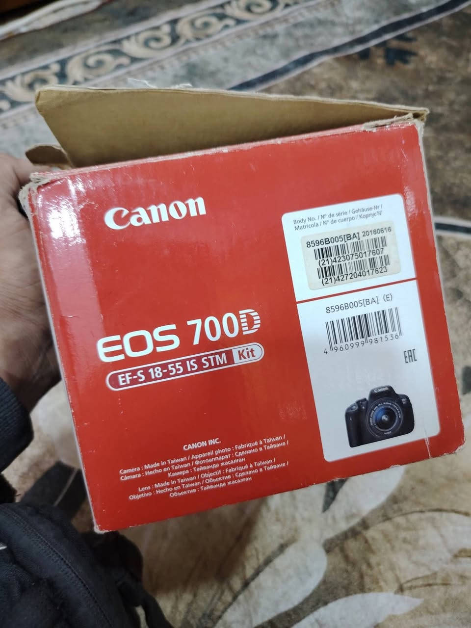 🔴﴿ كانون d700﴾🔴🔥             شاشة لمس متحركة الاصلية
الكامرة  أول استعمال اله بمحرم وكذلك آخر استعمال جانت مضمومة

مواصفاتها 🚀🚀

1 _ عدسة 55.18  ✅
2 - حزام كتف ✅
3 - 3 بطاريات ✅
4 -  شاحنه تدعم الشحن السريع ✅
5 - جيلاتين اصفر ✅
6 - كيبل وتوصيلات موبايل ✅
7 - رام 16جيجا  ✅ 
 فقط مرواس حسب القناعة والاتفاق والافضل تكون نيكون بالمراوس
ماعندي توصيل مكاني بغداد البلديات 
للاستفسار *********** واتساب
