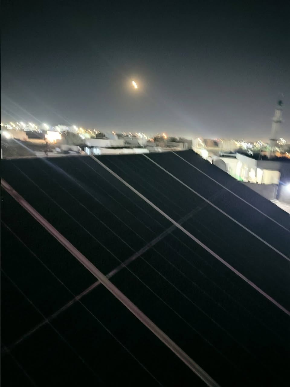 🔋⚡ تم بحمد الله إنجاز وتنصيب منظومة طاقة شمسية ⚡🔋
📍 صلاح الدين – تكريت – الفرسان 
⚡ مواصفات المنظومة:
☀️ 20 أمبير نهاري
🌙 18 أمبير ليلي
✅ مكونات المنظومة:
1️⃣ ألواح لونجي Hi-MO X10 بقدرة 650 واط
ضمان 15 سنة 
2️⃣ بطارية ليثيوم Felicity 🔹 سعة 17.5 كيلوواط 🔹 ضمان 5 سنوات ✅
3️⃣ إنفيرتر Felicity 8k 🔹 أداء عالي وكفاءة ممتازة
 ضمان سنتين ✅
💰 لماذا تختارنا؟
✔️ أسعار مناسبة وتنافسية جداً
✔️ توفير قائمة المواد مع الشركات المصنعة بكل شفافية
✔️ إمكانية المقارنة والتأكد من الأسعار قبل التنفيذ
✔️ التزام بالمواعيد وجودة في العمل
✔️ خدمة متواصلة ليلاً ونهاراً ☀️🌙
🎉 شركة العراق سولار للطاقة الشمسية ⭐ الثقة • الجودة • الأمان ⭐
📞 للاستفسار والحجز:
(***********
***********)
#الطاقة_الشمسية #العراق_سولار #صلاح_الدين  # #طاقة_نظيفة #الطاقة_المتجددة 🔋☀️⚡

