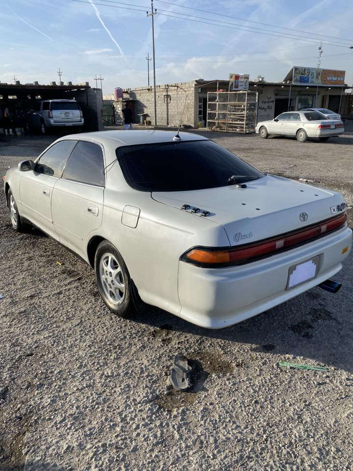 إسلام وعليكم مارك نفخ مديل١٩٩٣ رقم بصرة سنويه مجدده ال٢٨ راعيها الشرعي بزبير مكينه وكير ٢٥٠٠ جدد حداديه ١٠٠٪؜ كهربائيات كلها شغاله لايتات زنون (علما السياره بيها كصة جنطة فقط)مكفوله من الكصه الثانيه والضربة السياره حلوه ومال جناي السعر 48 وبيها مجال مكاني بصره البترو.(***********)
