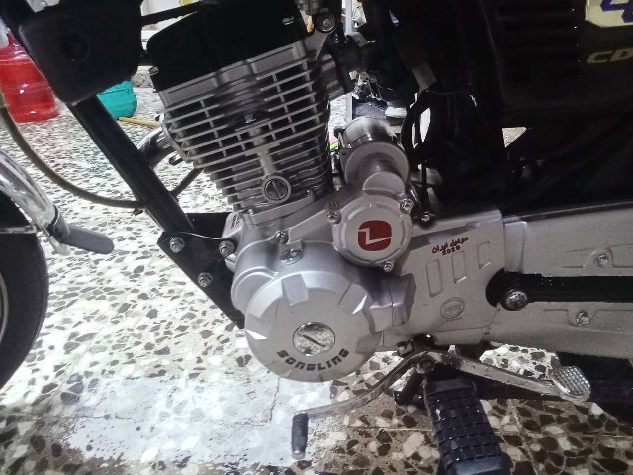 سلام عليكم عيني درجه ساينك خمسه كير موديل 2025 البيع 800وبيه
مجال عنواني بغداد ام الكبر والغزلان ***********
