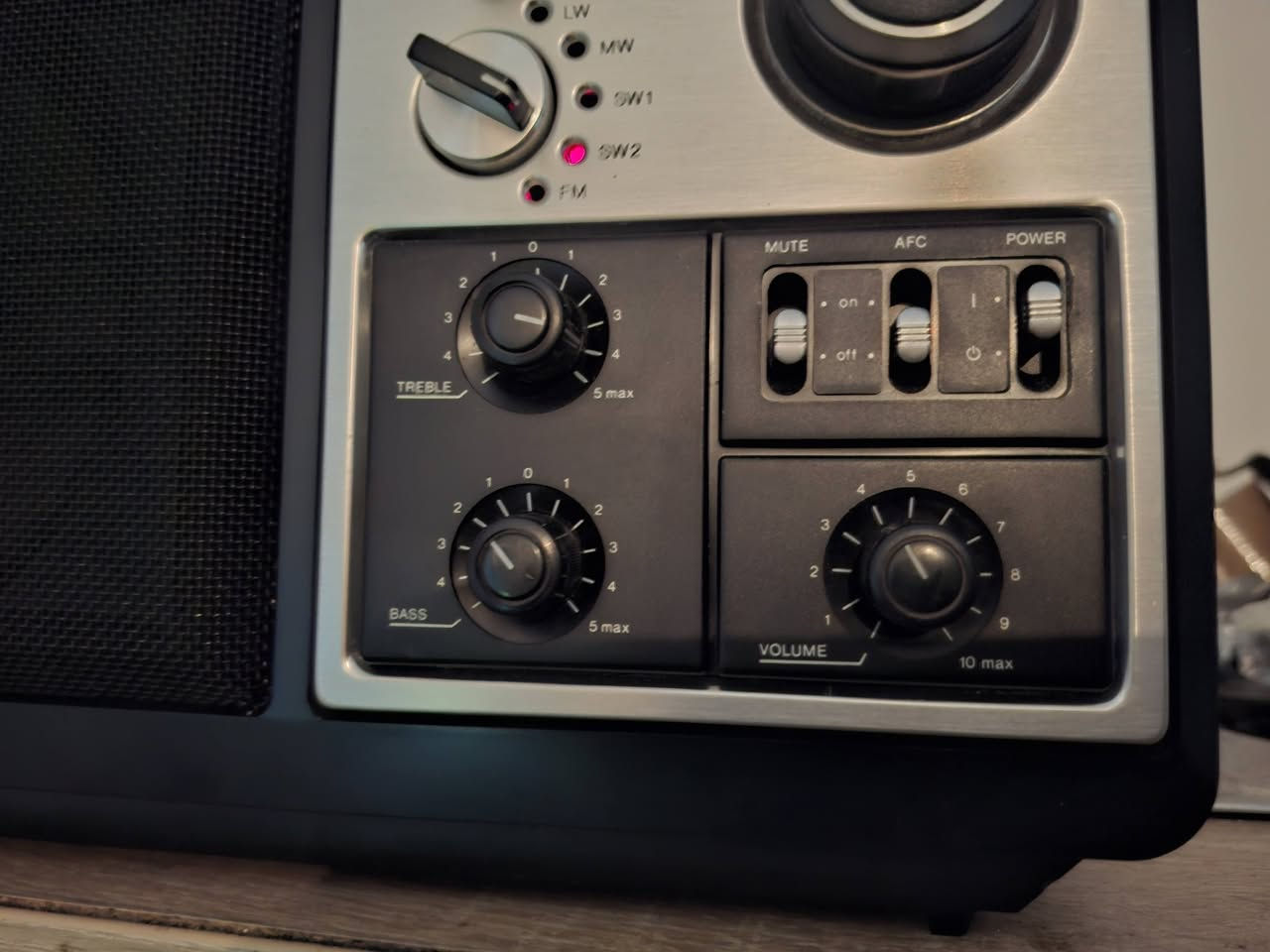 Philips 90AL970 radio


**إذا كنت صاحب هذا الإعلان وتريد حذفه لأي سبب، رجاءا أرسل رسالة إلى الدعم الفني**