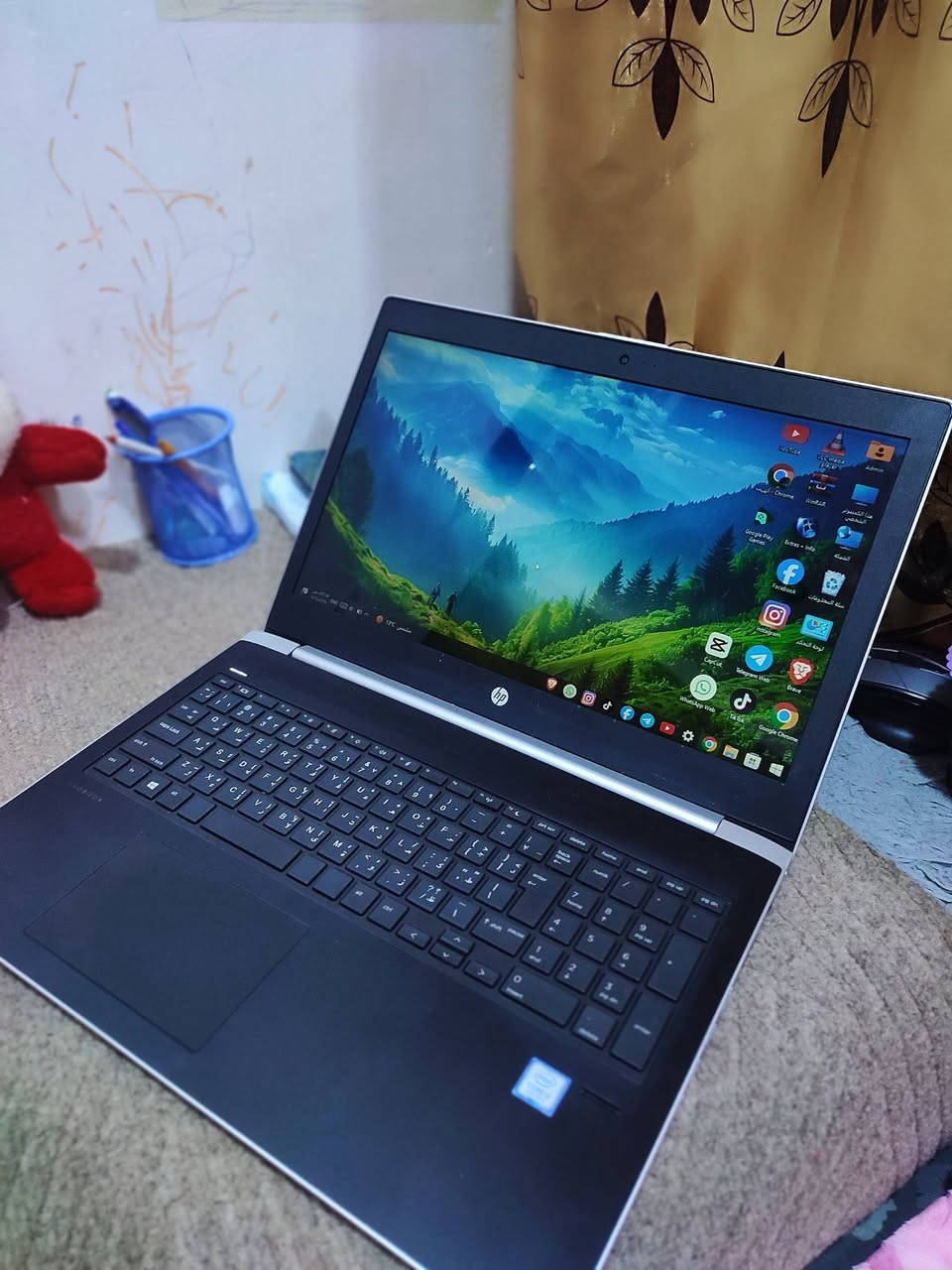 لابـتوب hp للـبيع حـجم الشـاشه 15 
CORE i3
جيـل7 
نضاف لابـتوب 99/100
شـحن لابـتوب تايبسي
رام 8 كيكه
هارد 256


**إذا كنت صاحب هذا الإعلان وتريد حذفه لأي سبب، رجاءا أرسل رسالة إلى الدعم الفني**