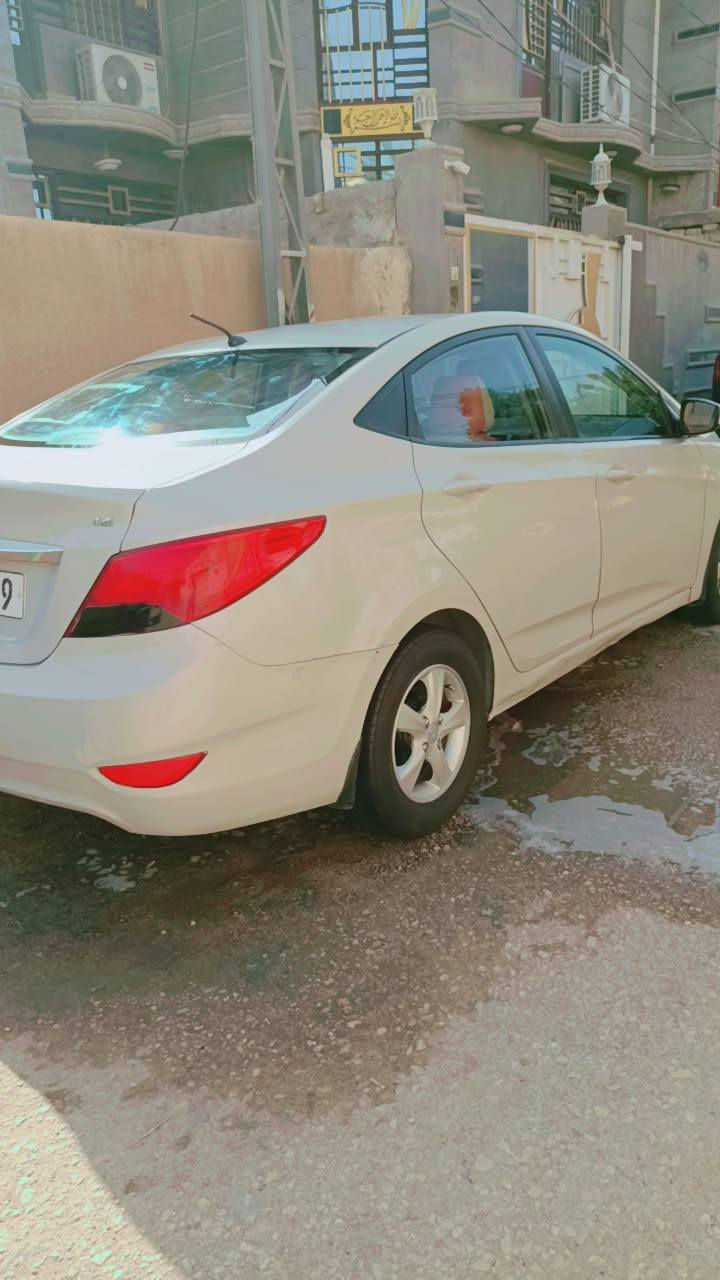 اكسنت موديل 2016 خليجي 1600 رقم بغداد
السلام عليكم للبيع اكسنت خليجي 2016 محرك 1600 رقم بغداد بااسمي مكفوله من لحادث بيه 3 قطع صبغ بدون حادث بدون دواخل مواصفات شاشه اوكامرة دوارة تحكم ستيرن تجوه بالكشن اشارة بالمري كشافات سنتر لوك ريمونت مكينه كير حداديه تخم تاير تبريد ثلج بيه مكينه جديده لوك سيارة جاهزه من كلشي  معروضه 90 اوبيها مجال موبايل ***********

