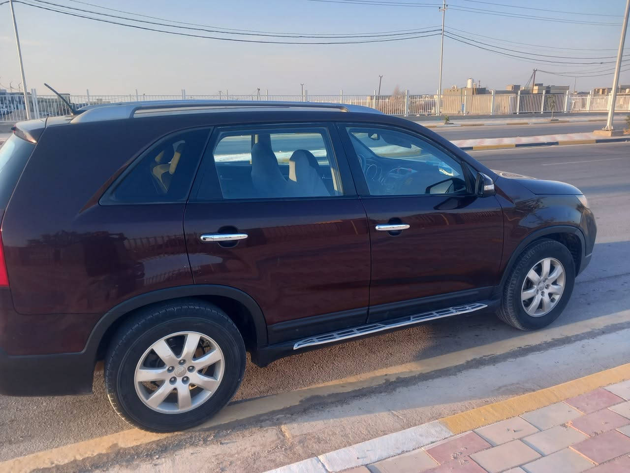 سورنتو مديل ١٣ فول عده البصمه والفتحه ٢٤٠٠ بيها ٢ قطع جاملغ وباب رش بس يعني مو حادث نضيفه استخدام شخصي كير مكينه مكفولات التبخير ولا تنقيص 
رقم بغداد سعر مناسب  
١٢٧ وبيها مجال بسيط 
العنوان كربلاء ***********

***********
