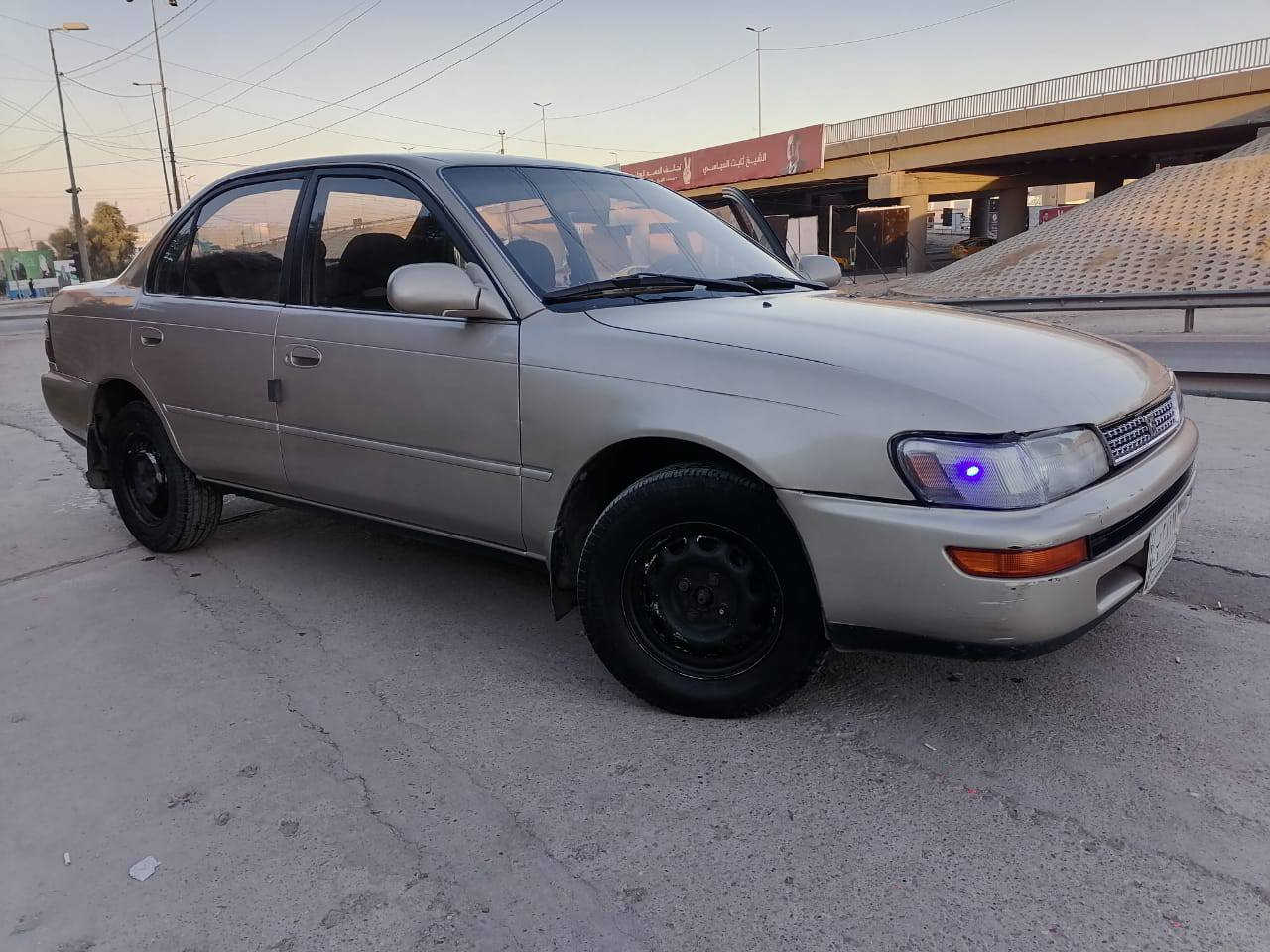 كورلا موديل 1993 🇯🇵
صبغ عام جمالية 

كير توماتيك جامات كهرب طخم جديد طخم تأير جديد داخلها جديد 

 تبريد شغال ثلج. / شرط الوكالة أو التحويل 

للتواصل  *********** وبيه واتساب ايضاا
