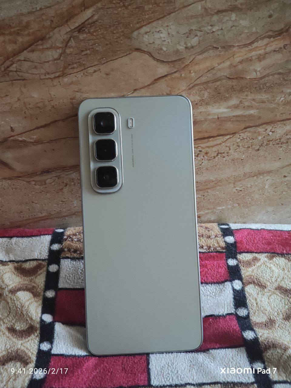 سلام عليكم شباب جهاز انفنكس هوت 50 مكفول للبيع نضيف كلش غراضه كامله نقص بس شاحنه مكاني كوت خاجيه شارع 40 وهاذه رقمي ***********
