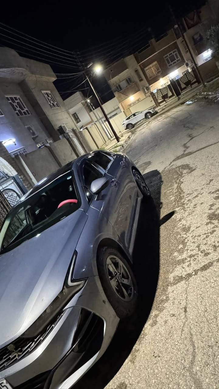 ‏السلام عليكم ورحمة الله وبركاته K موديل 22 السيارة بيها ست قطع السقف بصبغ نص أبيع ك ص برقم أربيل تحويل وكالة شرط سيارة موجودة في الموصل محرك قير شرط سيارة ماشية 195 كيلو***********ا.  السعر ١٣٥
