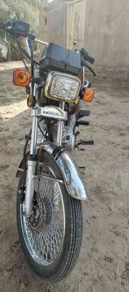 للبيع دراجه اربعه گير موديل 23 اوراق سكنر كفاله عامه مامفتوح بيه برغي سعر 625 وبيه مجال مكان شاميه  اتصال على هاذه ***********
