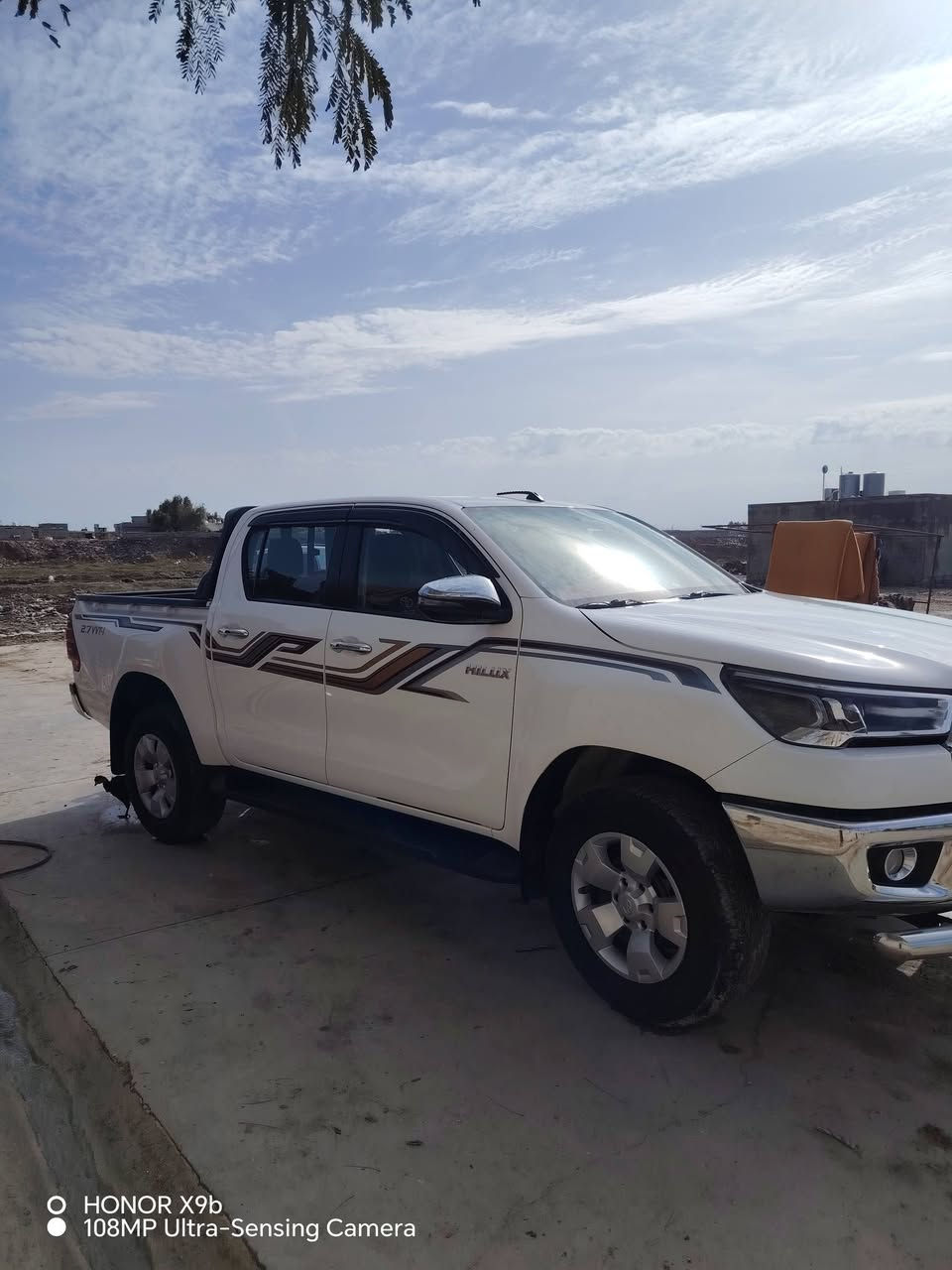 للبيع تيوتا هايلوكس فورويل
موديل /2021
الممشى /39 ألف
رقم شمالي / أربيل
كفالة عامة /من صبغ وضربة وتبديل سيارة نظيفة
الموقع /كركوك

لمعرفة السعر الاتصال على الرقم /***********
