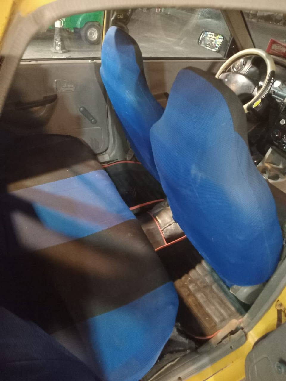 سايبه للبيع رقم بغداد احمر موديل ١٢سنويه عظم  سياره جاهزه  فقطالمحرك بيه صوت بكنابيع هلموجود سعر ١٠ بيه مجال قليل هاتف ***********
