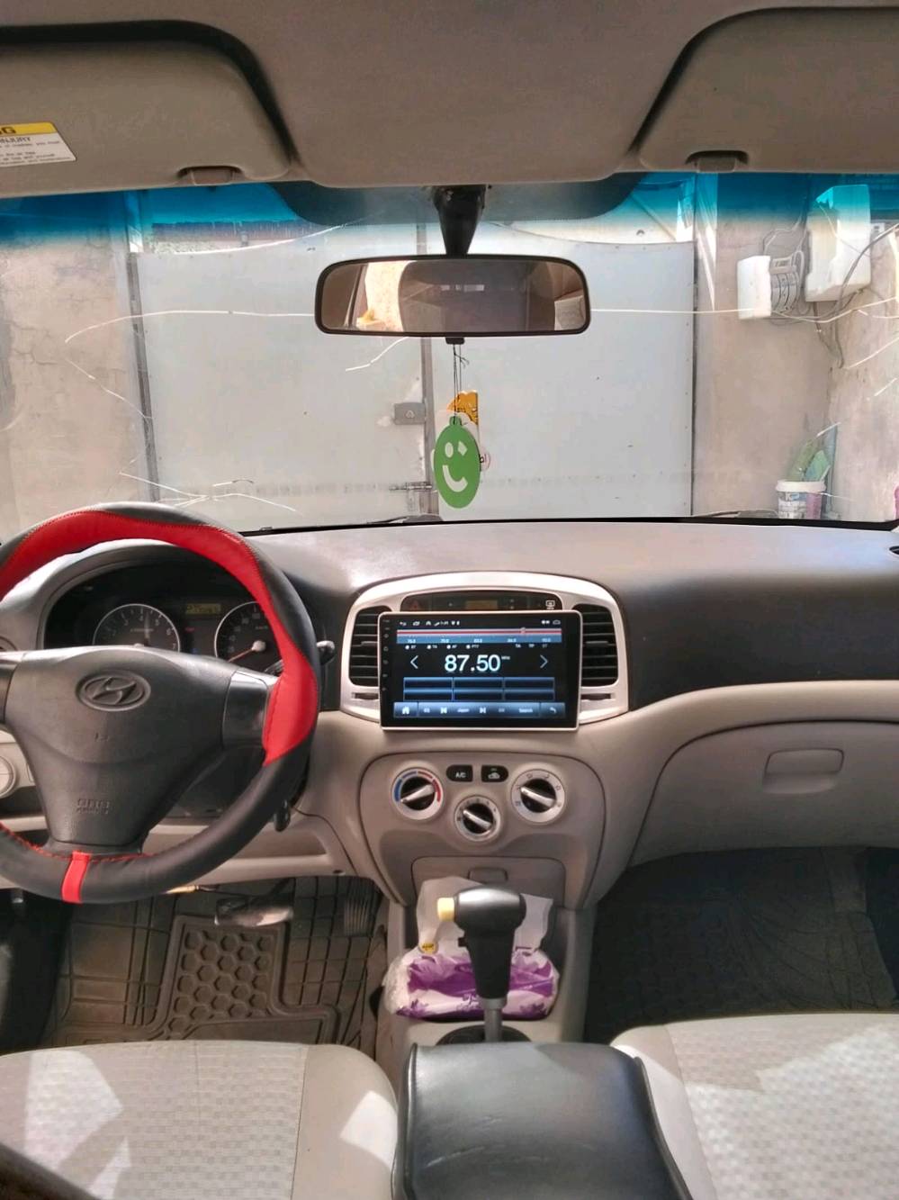 اكسنت 2009 خليجي محرك 1600 رقم وهزه جديده محرك وتبريد وحداديه جدد شاشه كامره بيه قطعتين صبغ ماشيه173 السعر 84
***********