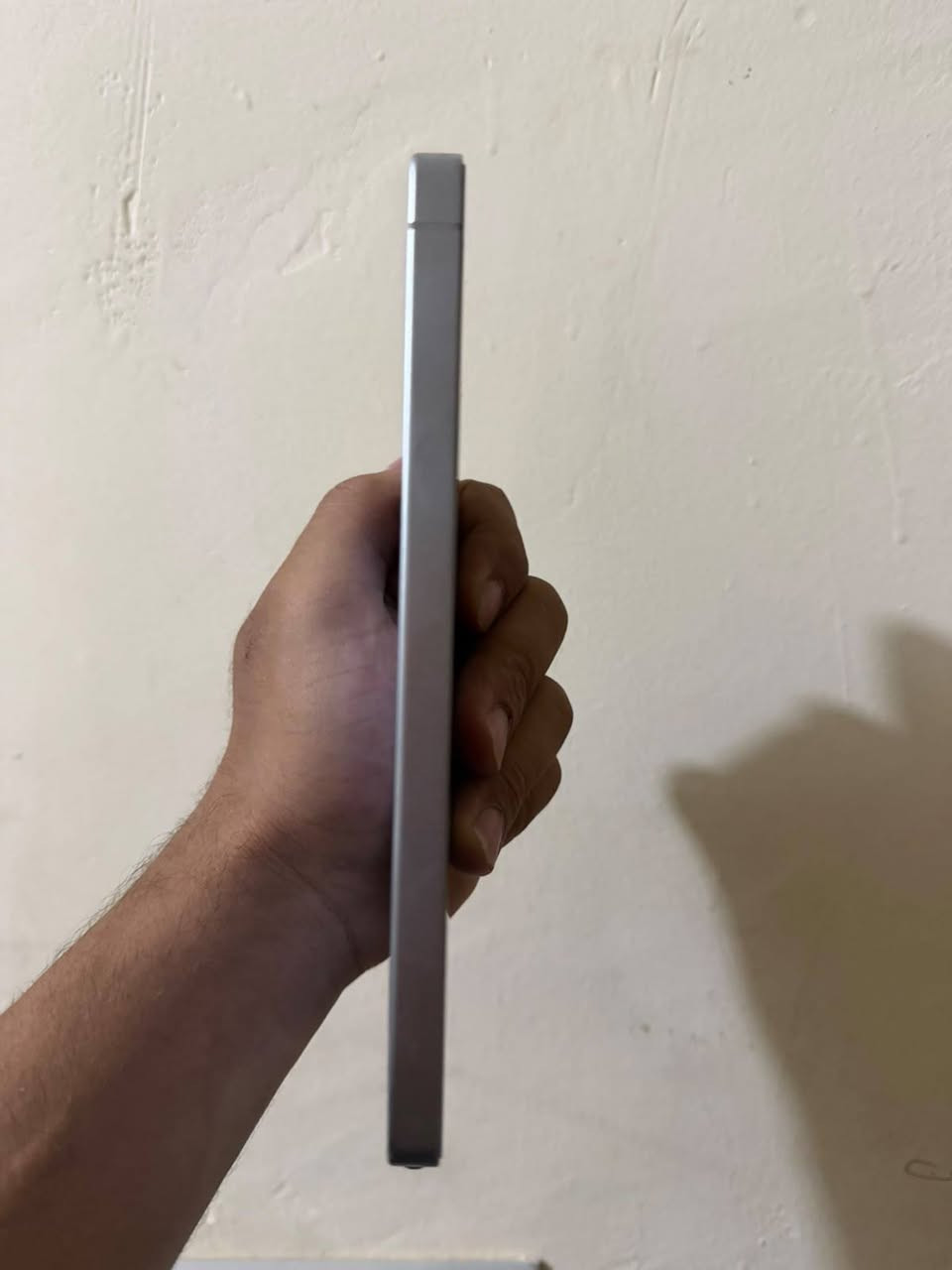 Samsung S25 Ultra
سامسونك اس 25 الترا 

الذاكره 256  // عشوائيه 12 
سعه البطاريه // 5000 ملي امبير 
جهاز نضيف كلش شخط واحد مابي
ملحقات كامله \\ ضمان كسر شاشه مال وكاله 

السعر  مليون 175 وبي مجال بسيط 

العنوان // كربلاء حي العامل السوق الاخير قرب ملعب الغاضريه


**إذا كنت صاحب هذا الإعلان وتريد حذفه لأي سبب، رجاءا أرسل رسالة إلى الدعم الفني**