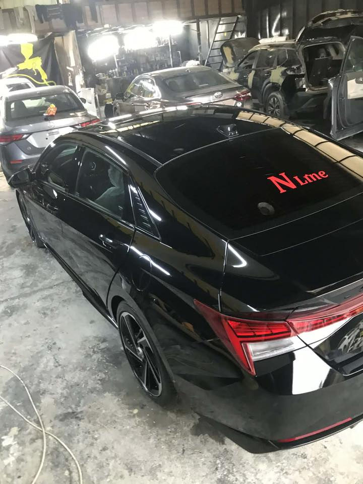 2023HYUNDAI Elantra  N line🇺🇸
(هونداي النترا ان لاين) 
(رقم أربيل جديد هزه جديده
) 
المواصفات فول ١/١  (N line )

(سياره شخط مابيها رصعه مابيها)
مشيه 32ميل

مكينة تيربو رياضي ✈️
بدون دوانز السياره 🤍
 (كير توماتيك (دبل كلج الماني (DCT)
سلايت روف (فتحة بلسقف )
شفتات ستيرن رياضي ➕ ➖🔥
مود السرعة في الدشبول نظام الانطلاق القصوى
بصمة تشغيل مع بصمة ابواب 
تشغيل عن بعد 
شاحن لاسلكي بدون كيبل🔥
صندوق ذكي بصمة فتج تلقائي عند الاقتراب
                                               🔥الكشنات تحكم كهرب
                                                         🔥تدفئة كشنات 
                         🔥كشنات حضن جلد ومخمل ومطرز N 
                   🚩بطاين ابواب كلها مطرزة خيط احمر مميز
                                     بصمات N  على الكير وبلستيرن 
دوسات جانبية رياضي شركة 🏁
لايت لد مميز بلادي
بك لايت لد متصل  مميز 
رادار امامي تحديد المسار  
رادارات جانبية النقطة العمياء  
حساسات خلفية للتنبية  والتوقف الذاتي عند الرجوع 
نظام القيادة الذكية لمسافات محدودة مع السيارة الامامية
نظام الوقوف الذاتي عند الاقتراب من مركبة 
كامرة خلفية HD تعمل من اتجاهين مختلفين
اضواء ترحيب عند الاقتراب
كروز تثبيت السرعة
نظام تحديد المسار
قيادة ثلاث وضعيات (نورمل + سمارت + سبورت)
فول تحكم جهتين استيرن 
شاشة اعطال واشارة ترحيب
مانع انزلاق نظام تركشن
تبريد شاشه منفصل
ويل رياضي  18 مميز 
شاشة لعرض العطلات وقياس ضغط الاطارات ولضبط اعدادات السيارة 
شاشة كبيره بل وسط  تدعم نظام الابل كار بلي والاندرويد اوتو بدون كيبل
8 انج + GPS+ بوصله + كامره خلفية دواره بنظام  
دمام سماعات اصلي امامي 
 
---------------------------                      
الضرر (بابين مثل موضحه بل صوره بيها كلير بدون معجون 2) 
سعرها158بيها مجال 
رقم الهاتف: 
-***********
