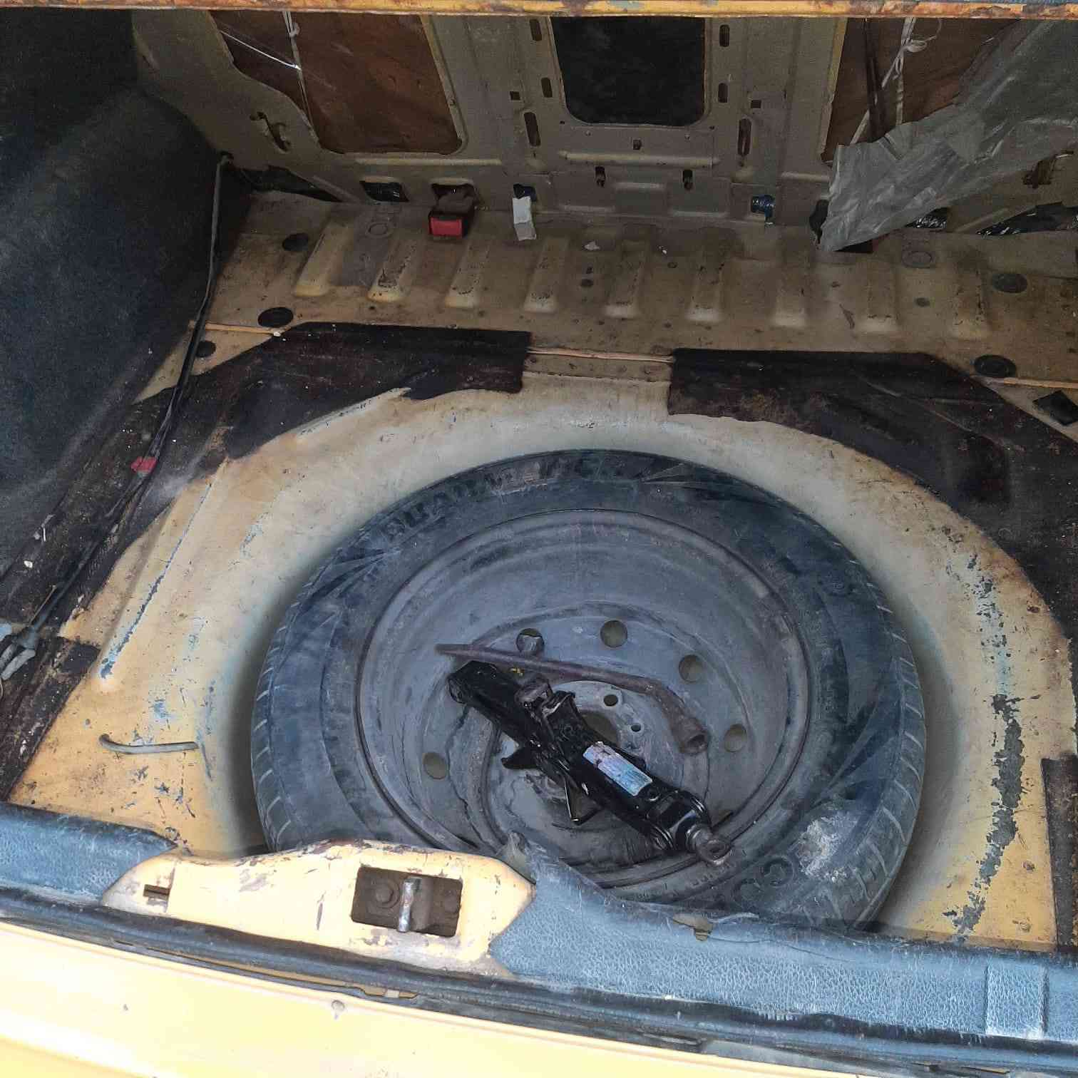 السلام عليكم سيارة سمند2010 رقم بغداد انكليزي داخل عسلي مصفرة هيئة وغرامات محرك بلاد سعره30بيه مجال حگ الجوية
سيارة بل واقع احلى مكاني بغداد العبيدي رقم هاتف ***********
