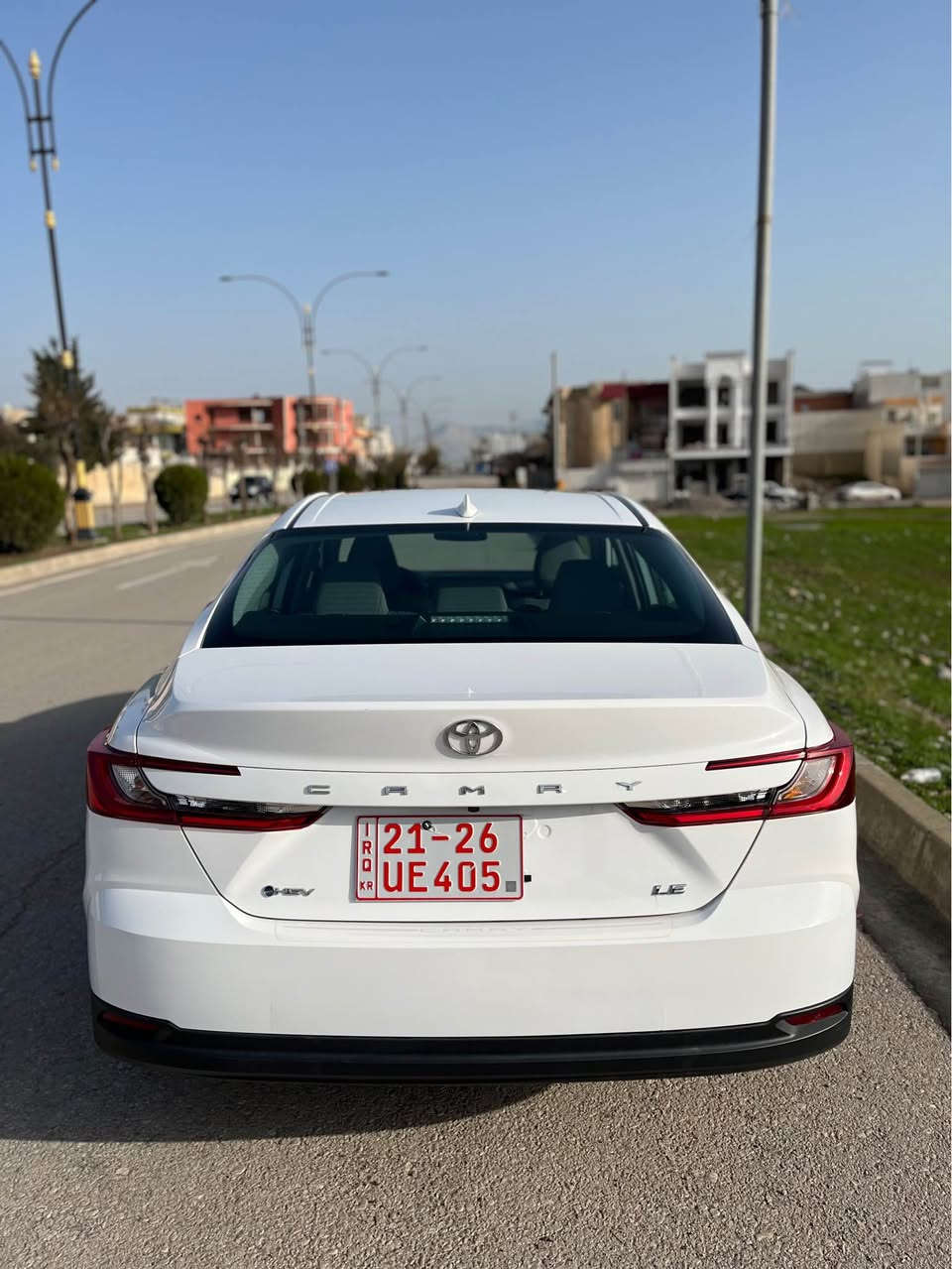 کامری ٢٠٢٥ le  تەنها ٣ هەزار رۆیشتوە سەیارەکە زۆر پاکو خاوێنە مەسروفی تئدا نیە. یەک بست بۆنیتی بۆیاخە. لەگەل دو pdr بچوک .
نرخی ٢٣٥ مەجال 
*********** رانية, السليمانية
