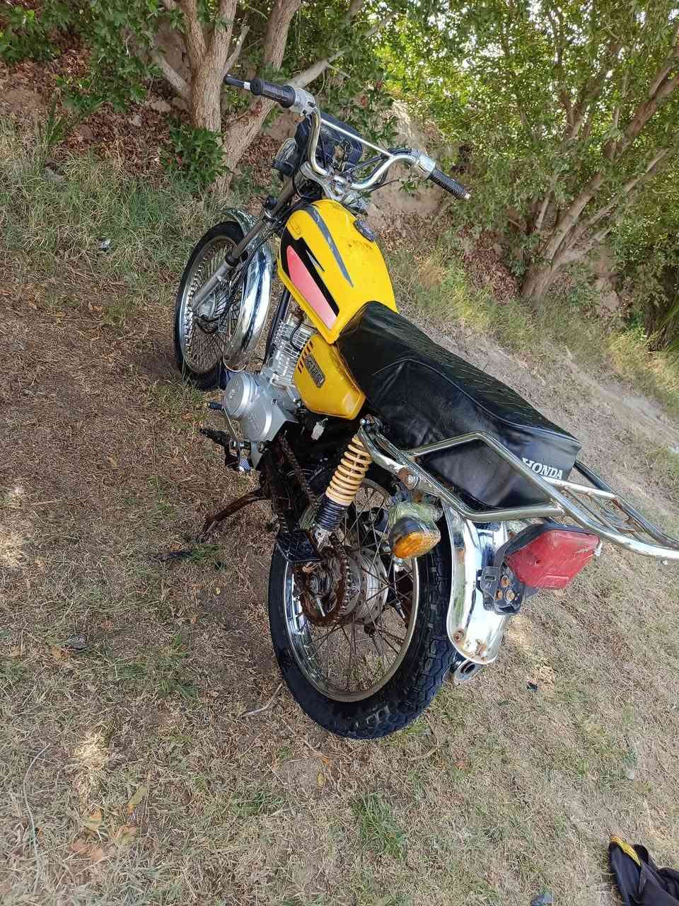 دراجة ايراني🇮🇶 اوراق اورقها بيهن نقص🇮🇶 
مديل 20 مكاني سفوان سفوان السعر550وبيها مجال بسيط كلش 
‏‪***********‬‏
