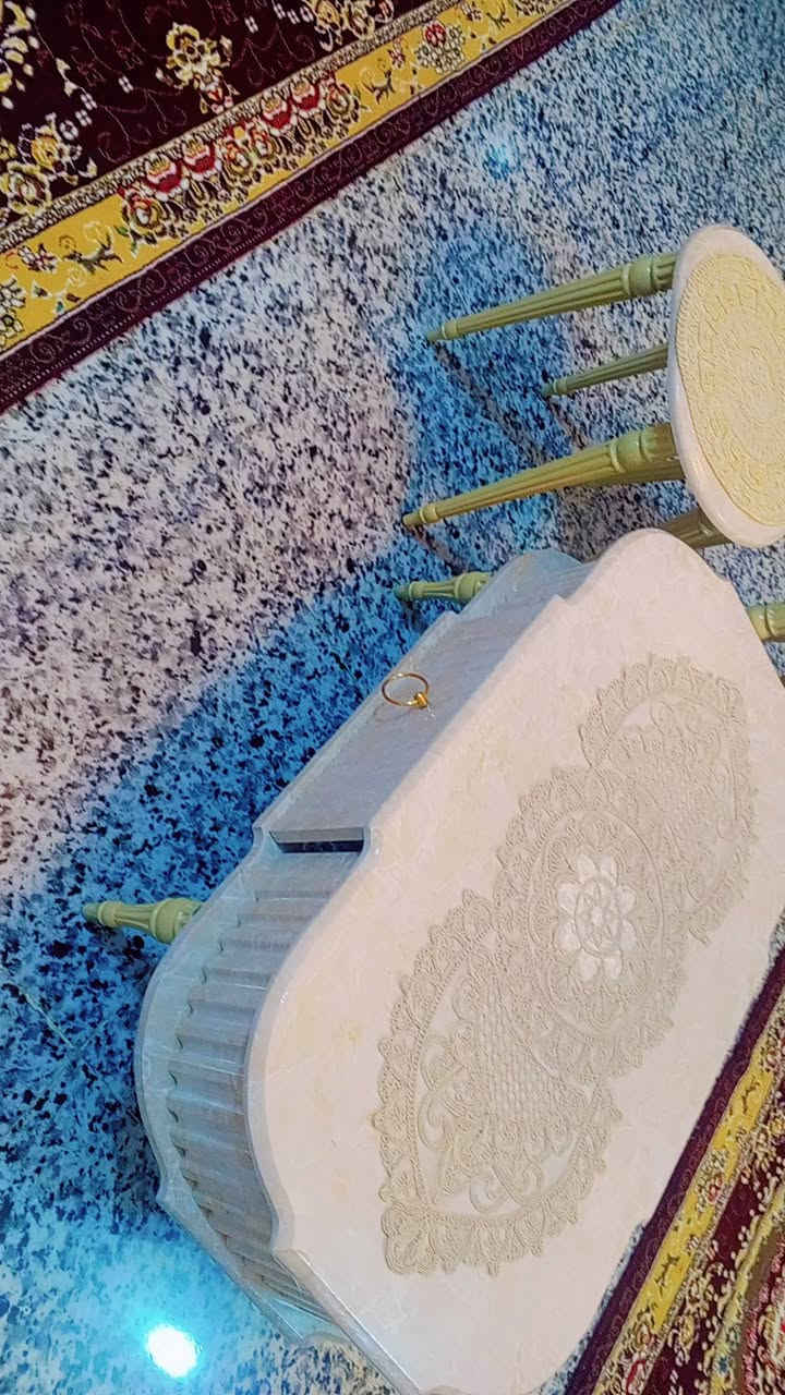 ميز للبيع نضيف وجديد كسر كارتون المكان كوت السعر 75 الما يشتري ليتعبني


**إذا كنت صاحب هذا الإعلان وتريد حذفه لأي سبب، رجاءا أرسل رسالة إلى الدعم الفني**