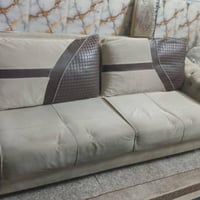 تخم سريري  10مقاعدسعره 250مكان الأعظمية  .  ‏‪07712848643‬‏