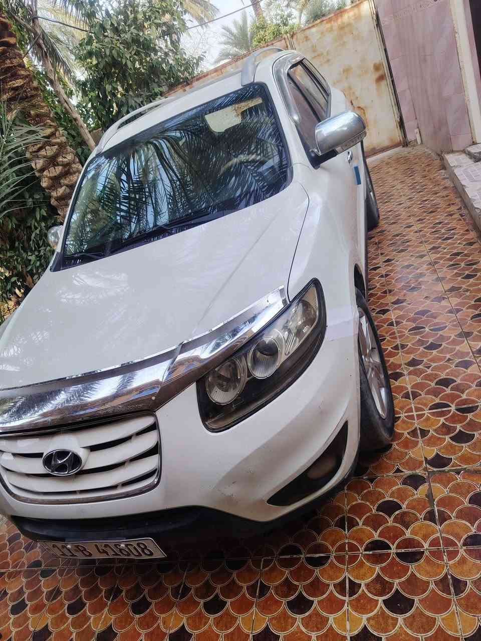سنتافي 2012 خليجي رقم بغداد  فول موصفات 1/1 محرك 6V 3500 الموصفات بصمه عدد 2 // 3 قطع تبريد 7راكب فور ويل ومري شفط حساس خلفي كشن كهرباء مري شفط تبريد بيانو مكينه جديده شاديها صدر جديد تايرات نص عمر عنوان ديالئ بعقوبه السعر 139 السونار مرفق ويه الصور ***********
