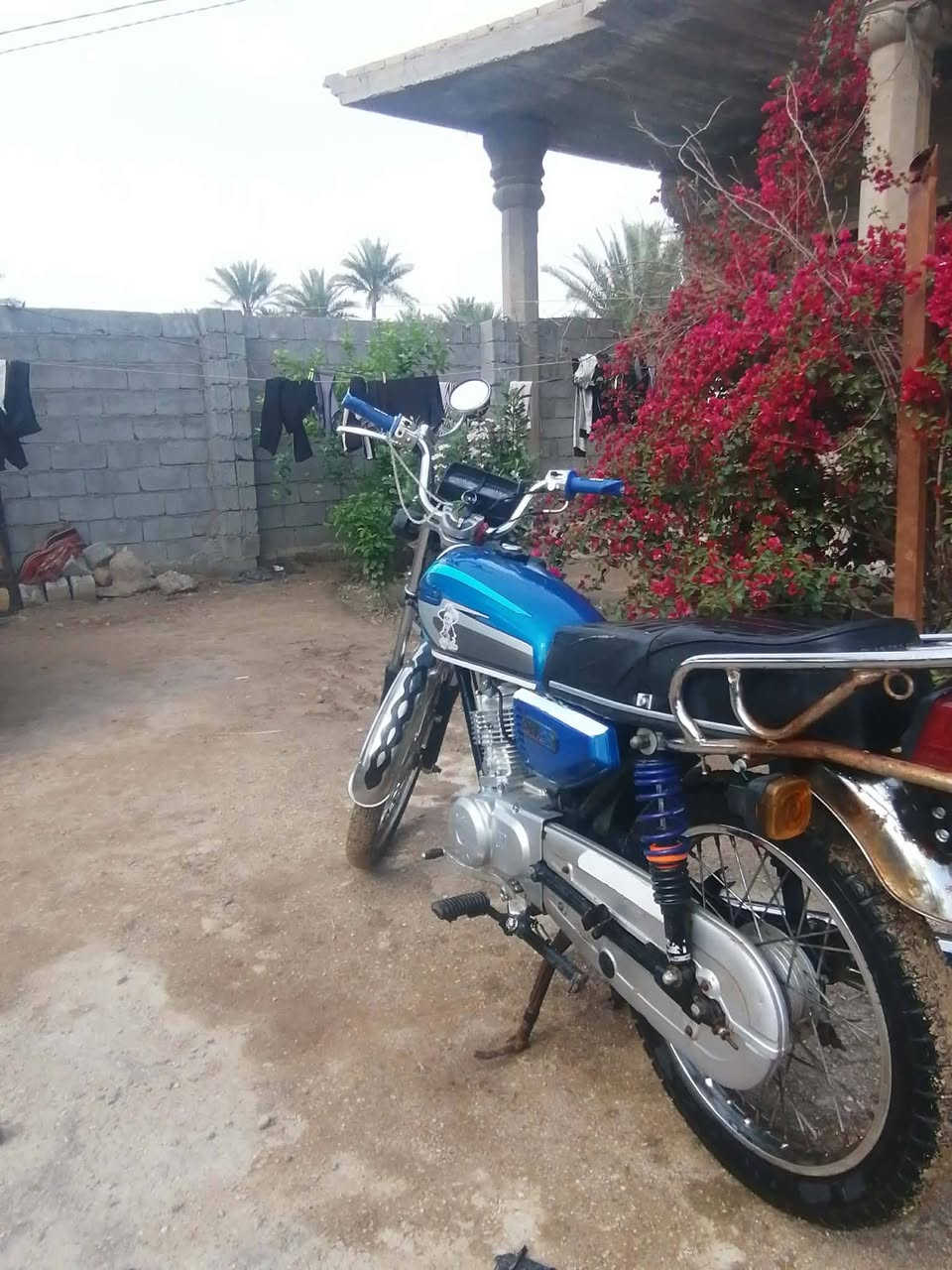 سلام عليكم دراجه البيع التفاصيل يم صاحبها 0781 643 3745
