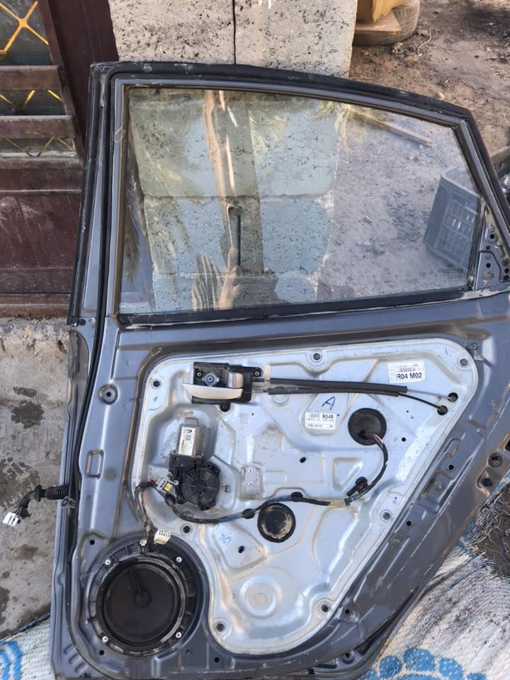 السلام عليكم عندي مشط وبوب ودبلات مال سياره كصه انتره صابونه موديل 9 للبيع شرط الفحص غراض كامله عندي لاستفسار اتصال ***********
