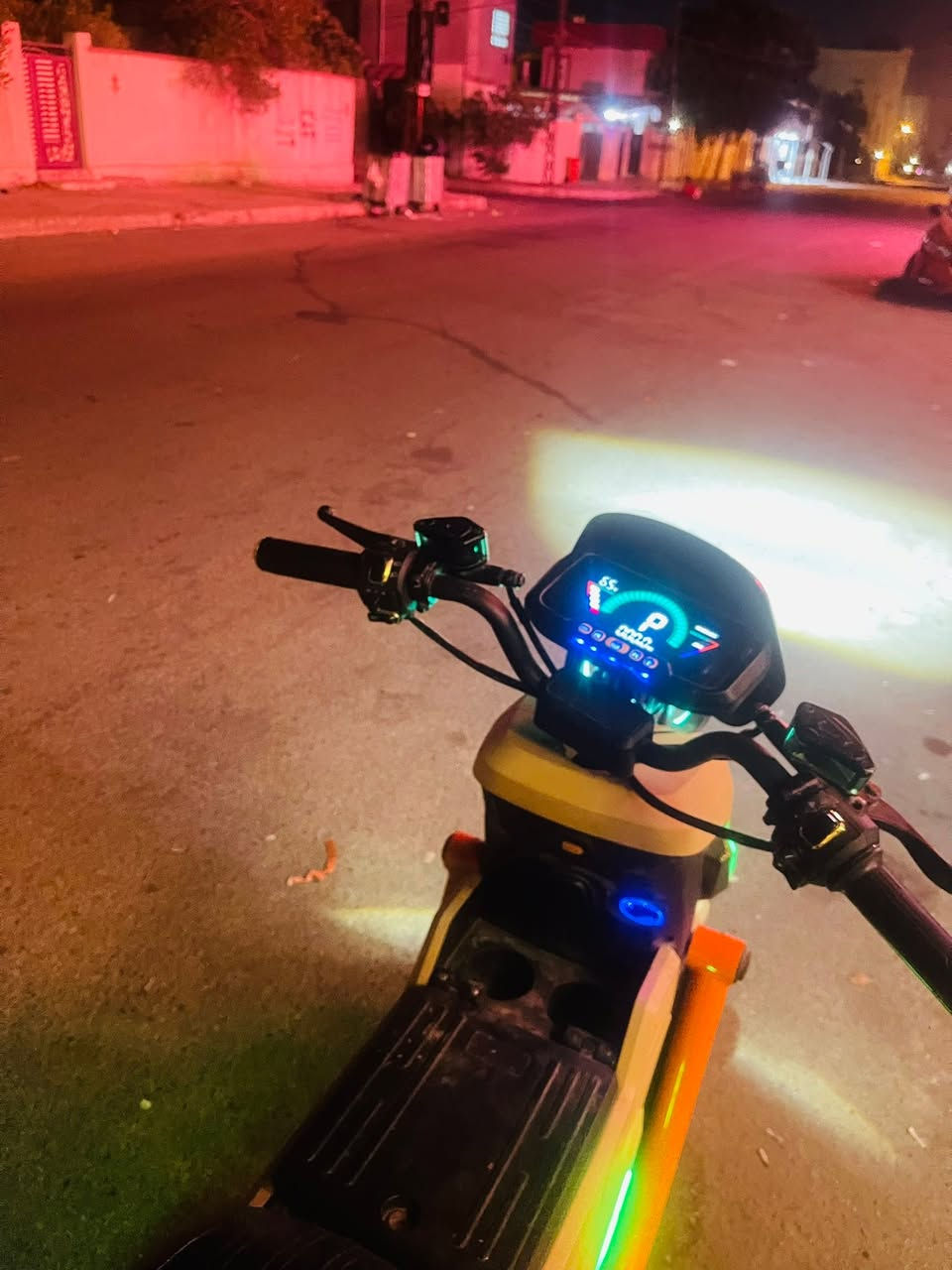 دراجه شحن F3سوبر دراجه جديده نضيفه مبدل بطاريه اصليه شرط الفحص عيب مابيها  نضامR بك بيها لايت عالي ناصي اشاره يمنه يسره دبل اشاره مسجل صوته عالي السعره المطلوب550وبيها مجال بسيط
ونضام بصمه وكارت عن بعد


**إذا كنت صاحب هذا الإعلان وتريد حذفه لأي سبب، رجاءا أرسل رسالة إلى الدعم الفني**