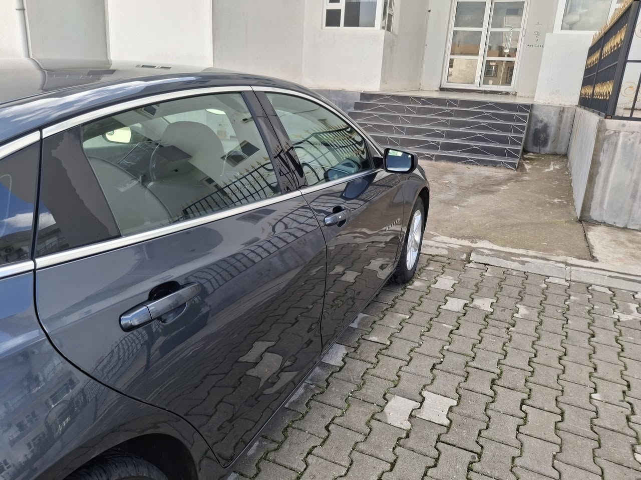 السلام عليكم ماليبو موديل ٢٠ مكفوله ماعده الدعاميه الاماميه فقط ماشيه ١٤٧ الف قطره صبغ مابيها السعر ١١٥ وحك الجيه موبايلي *********** واتساب بي
