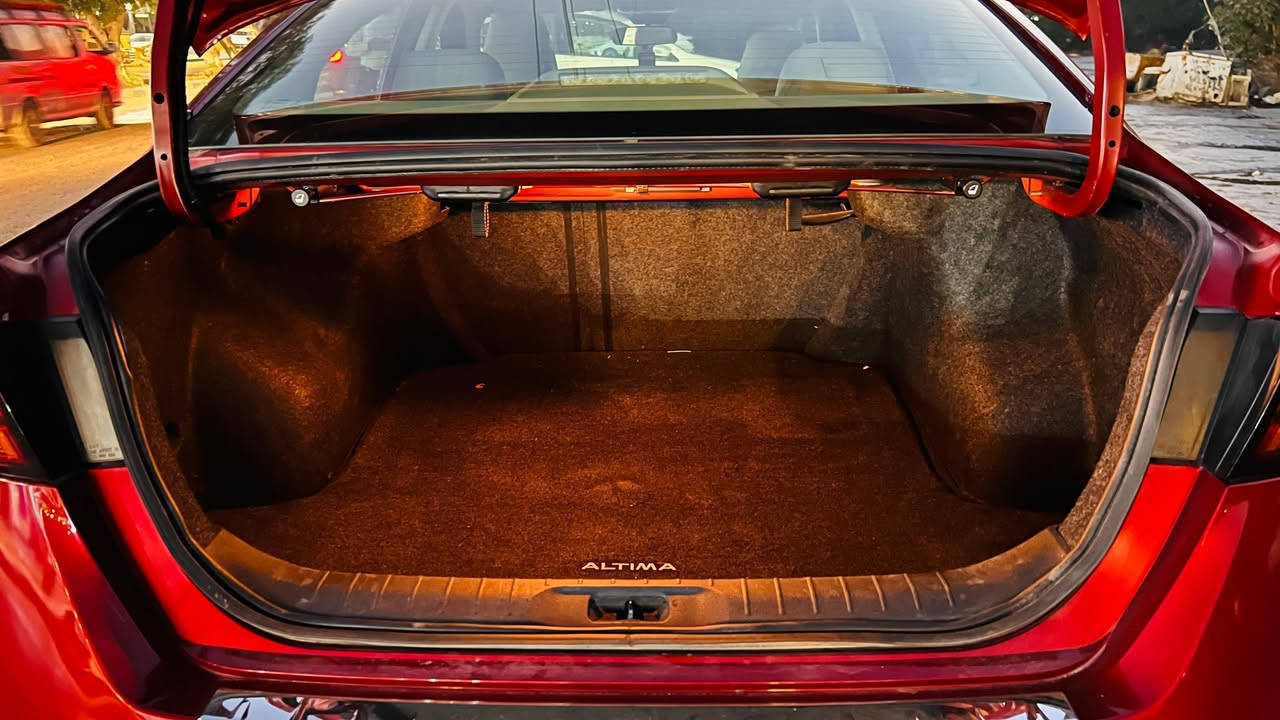 السلام عليكم ورحمة الله وبركاته
من رخصة الادمن
نيسان ألتيما SL فول

 موديل / 2022 وارد أمريكي 

️  مواصفات SL اعلى فئة / دواخل أوف وايت مميز

 ماشي : 49 الف mil ميل  

محرك ٤ سلندر/ 2.500 

رقم اربيل مميز 

تحويل او وكالة 

بأسم شركة 

الضرر / حافة البنيد + جاملغ أمامي جهة السايق بدون دواخل موضح بالصور 
صبغ البنيد + الجاملغ 

ايرباك دركة ستيرن 

تصليح بسيط بارد في الجاملغ الأيمن 10 سم  

كير محرك مكفولات 

السعر 158 وبيها  مجال بسيط حك الجية 
للأستفسار / ***********
