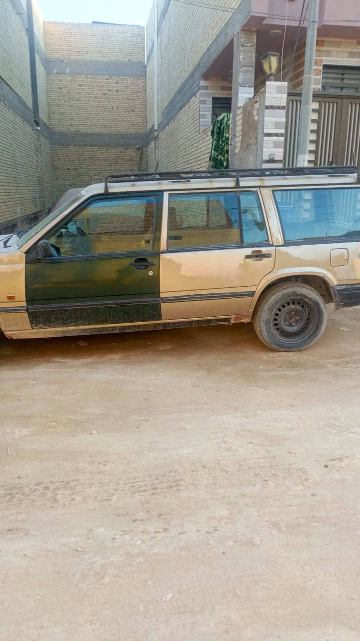 سيارة فولفو مديل 90 رقم نجف  محرك ونجي سيارة موجودة بل نجف رقم صاحب السيارة ***********
