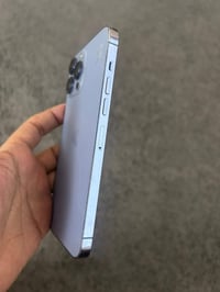 ايفون ١٣ برو ماكس جاهز نضيف كلش فقط ضهر مكسور وخاله ضهر مال ١٧ اصلي مو...