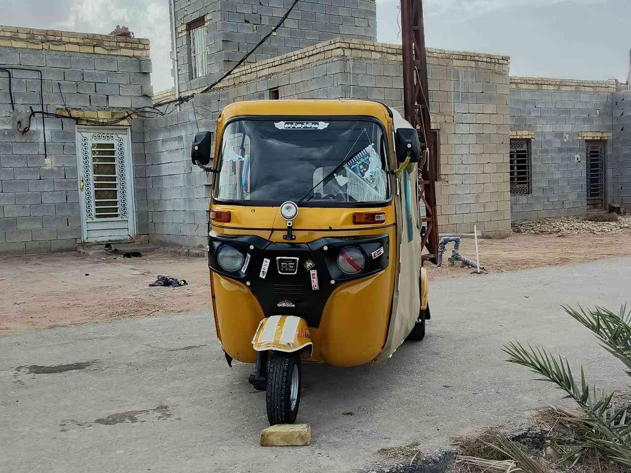 سلام عليكم تكتك للبيع موديل ٢٠٢٠وكيل سيد وسام تكتك مكفوله وحلوه فراش مفروشة تايرات جبلي المكان ميسان المجر الكبير ***********
