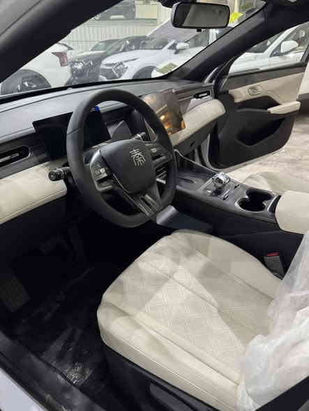 🔥چن بلاس byd زيرو 2025🔥

كارت وبصمه وارضيات وشاحنه وماسحات كامل مرفقات ☑️

٢٠٢٥ بي واي دي زيرو ولا كيلو تفويله تمشيك 2100 كيلو بصمة جلد ابيض حساسات و بصمة وشاشه كاميرا   
شركه تاج الدين لتجاره السيارات
بغداد معارض البياع الشارع الاول المميز
للاستفسار
***********
