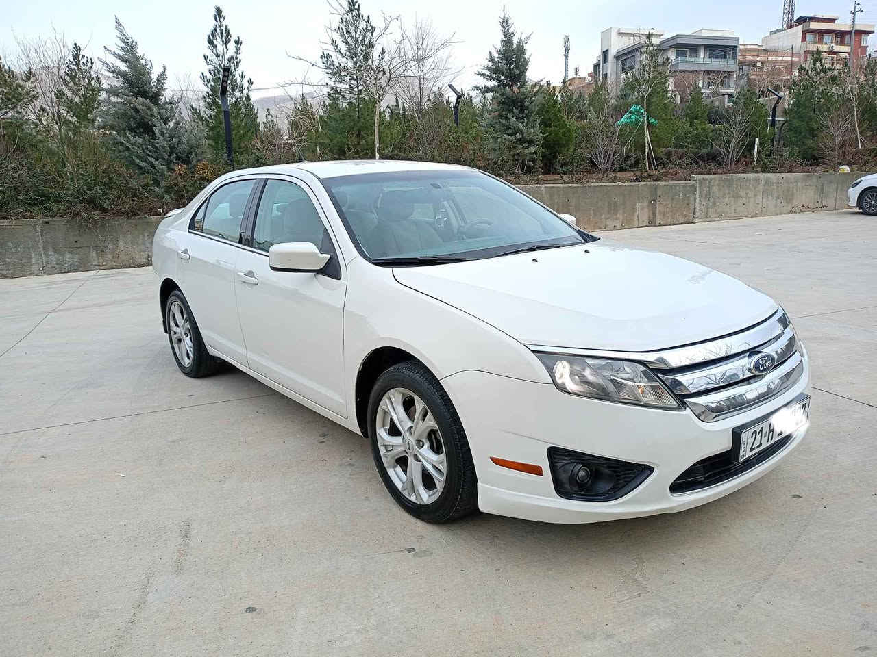 فۆڕد فیوسن 
مۆدێل ٢٠١٢ 
گێڕ ئۆتۆماتیک مواسەفات se
چوارپارچە بۆیاخ بێ ناوگرتن ڕەسمی سۆنەرم داناوە
گێڕومەکینە بەشەرت 
١٣٨ مایل حەقیقی ڕۆشتووە 
سەیارەکە زۆر زۆر تازەیە ماڵی دۆستە 
سەنەوی تازەیە  
قفڵی ٨٨ گەڵایە بۆ معامەلە تەلەفون مەکە تکایە 
*********** السليمانية, العراق
