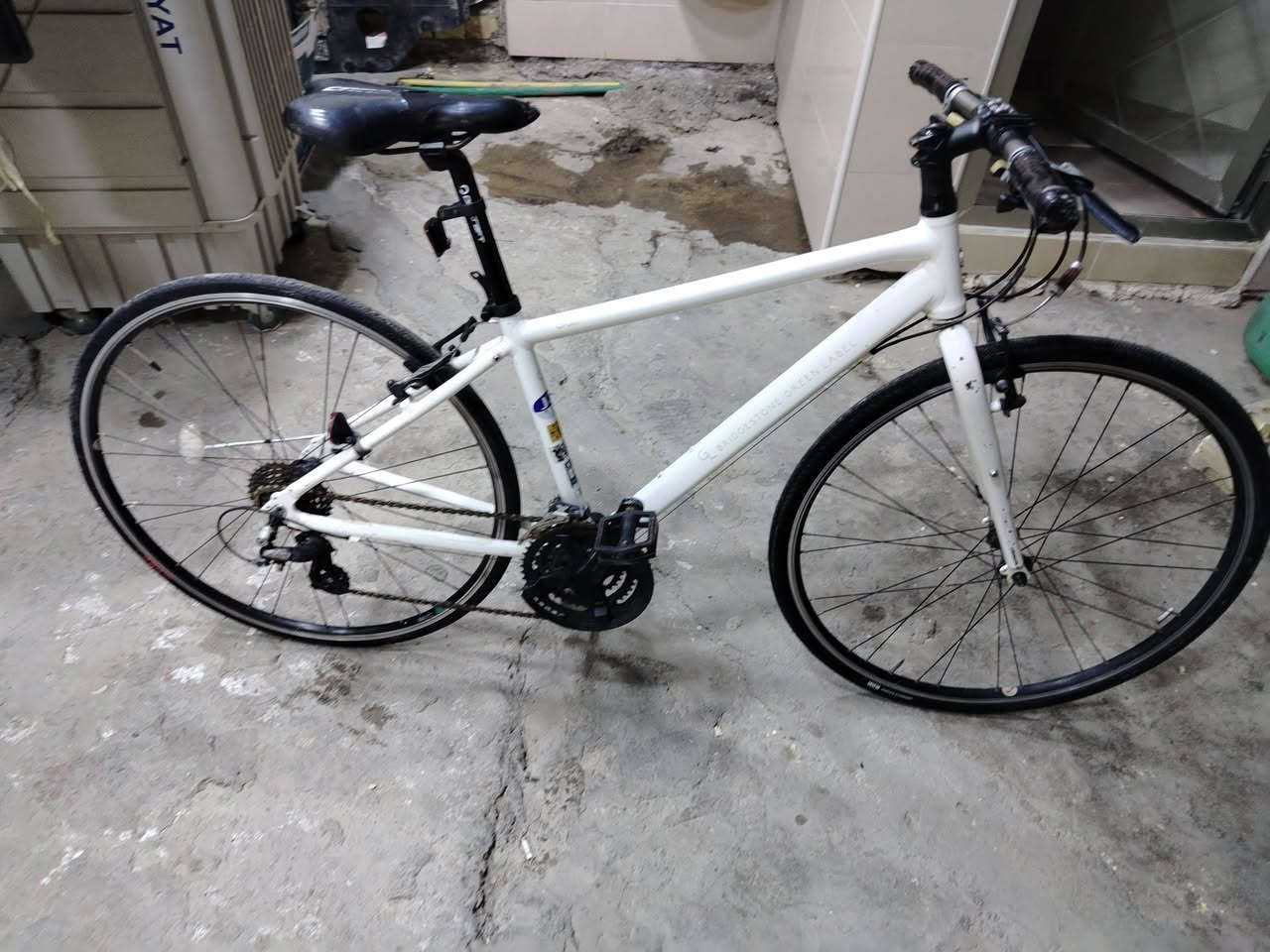 السلام عليكم بايسكل للبيع فقط الويل معوج للبيع السعر 135 بغداد ***********
