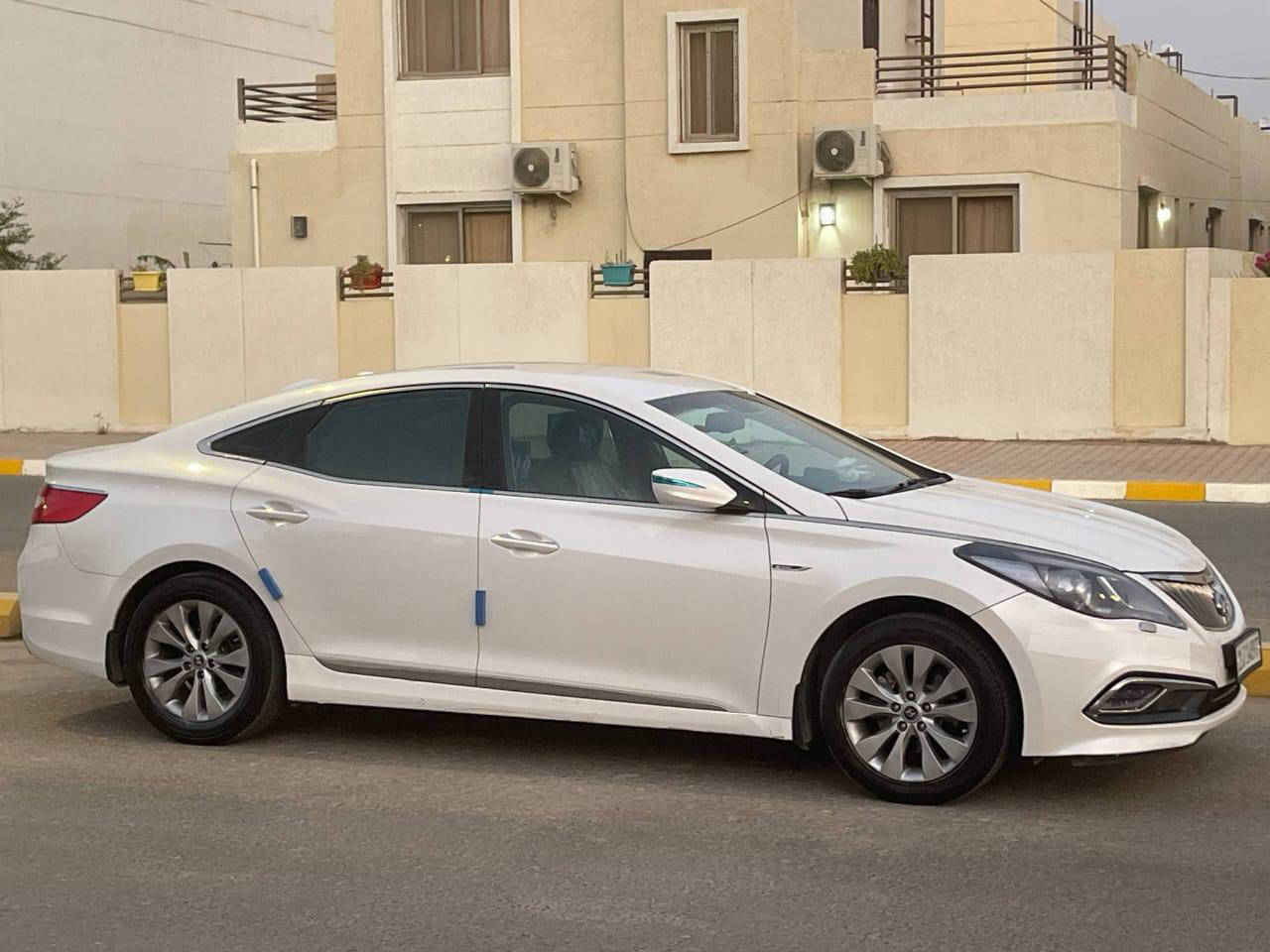 السلام عليكم
ازيرا 2014 سليمانية محرك اربعه ٢٤٠٠ 
كفاله عامه 
سعر ١٣٥ ورقه 
استفسار *********** 
مكان الفلوجه
