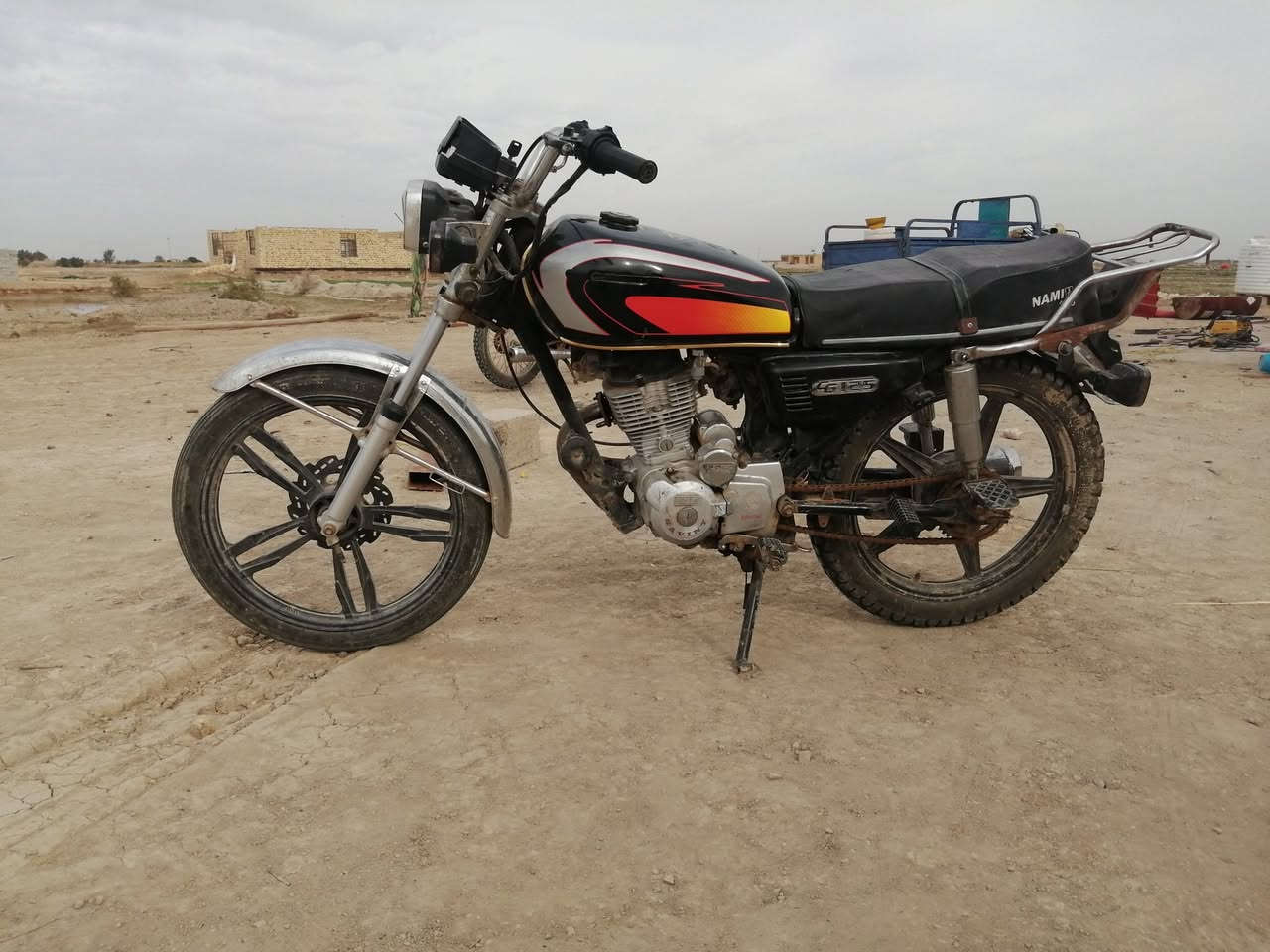 السلام عليكم سيفان موديل 21اوراق دراجة اصولية بسم صاحبي كاملة من الى برقي ماناقصة السعر 500وبيها مجال مكانهاالسماوة الهلال ***********
