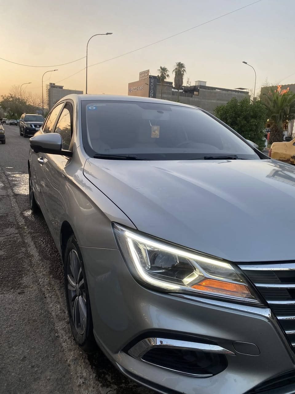 ***********  ——   ***********

♦️نوع السيارة : ام جي  MG 🚗 
♦️الفئة : 5  
♦️سنة الصنع 2023
♦️اللون : سلفر      
♦️عداد المسافة : 49 الف كيلو 
♦️عدد الاسطوانات : اربعه سلندر 
♦️حجم المكينة : 1️⃣5️⃣0️⃣0️⃣CC
♦️رقم السياره : بغداد حره 
🟥مواصفات السياره 🟥
✳️بصمه 
✳️سلايد
✳️مثبت سرعه 
✳️ستيرن رياضي حرف دــDــي تحكمات جهتين 
✳️شاشه بلوتوث مع امكانيه عرض فيديو 
✳️شاشه كبيره 
✳️كار بلي car play و اندرويد اوتو android auto 
✳️كامره دواره  360 درجه 
✳️لد نهاري  لايت زينون 
✳️حساسات خلفيه 
✳️حساس قياس  ضغط الاطارات 
✳️ويل كب 16  
✳️كشنات جلد تدفئة 
✳️كشنات كهرباء عدد 2 
✳️تبريد ثلج الحمدلله 
✳️ كير محرك صدر كله على وضع الشركه 
✳️الــســعــر 113 ورقه   بيها مجال بسيط بسمي تحويل ثاني يو م 

📍📍مكاني-بغداد-اليرموك-اربع-شوارع
