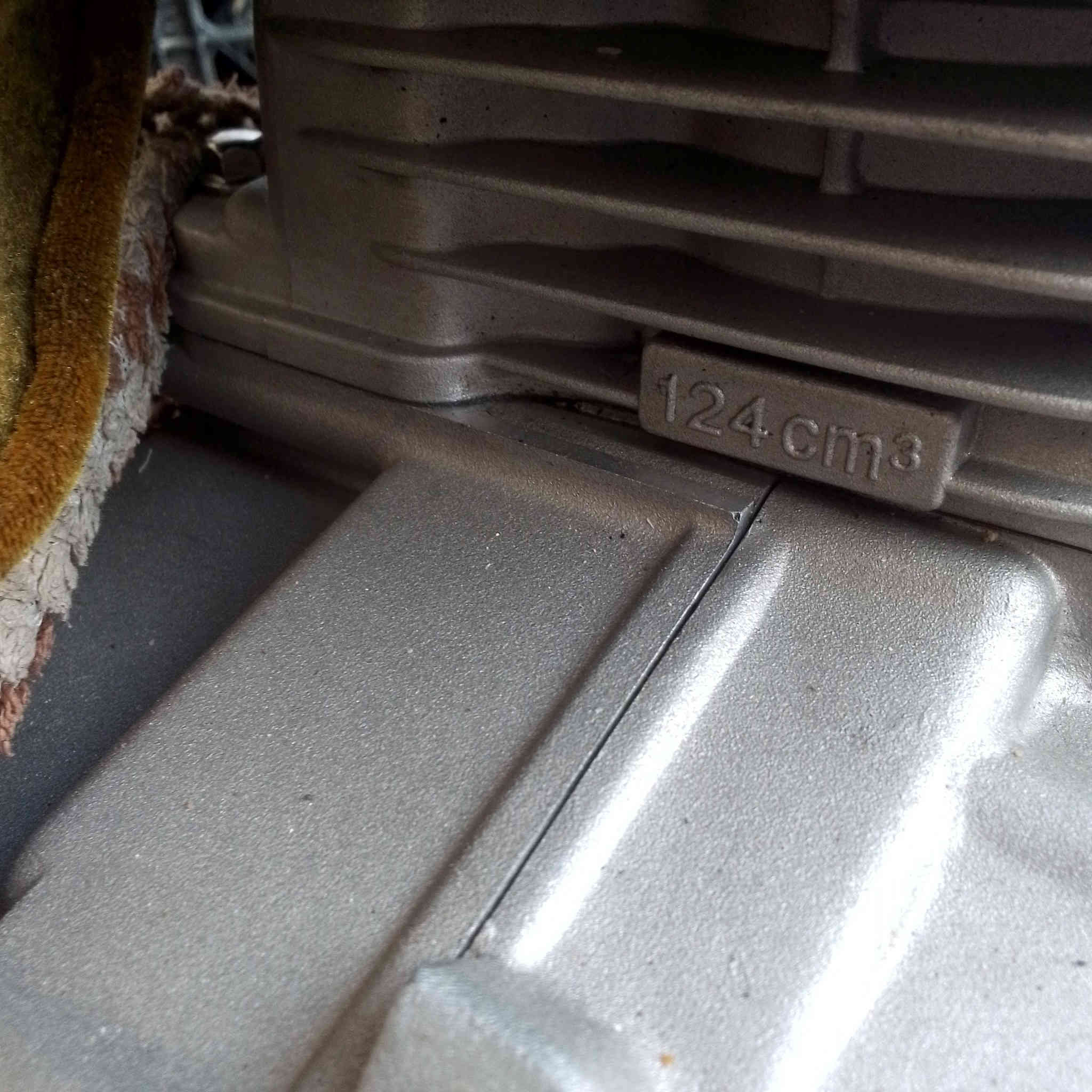 محرك مال يران كوير 3 قطع مختم كامل نقص بس قباقة محرك دقيقة ما مشتغل جديد البارحة وصل من ايران الشراي خاص او واتساب ***********
