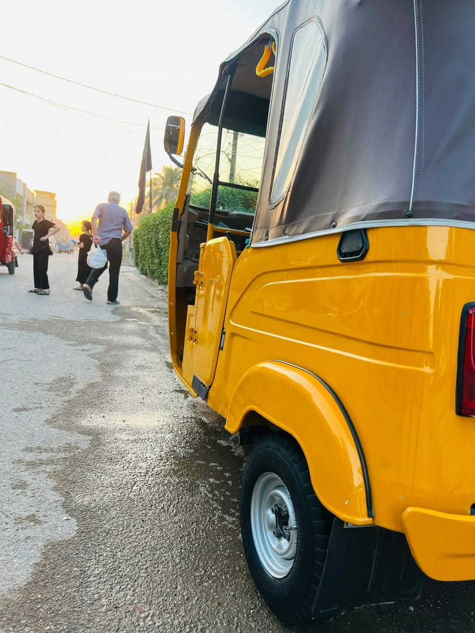 السلام عليكم تكتك مديل ٢٢رقم و سنويه تحويل ثاني يوم تكتك كفاله عامه تراي زيرو خير من الله الشراي يتصل ***********
