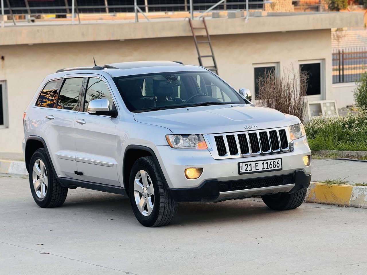 جيب لاريدو 2011 كلين اوفرلاند فول سعر 137 رقم سليمانيه سنويه ورقم جديد فول مواصفات محرك 8 
شرط سياره جديده ع وضع الشركه ماشيه 180 بصمه بانوراما كشن هيتر وجلد وكهربائي وميموري خزن 
مرايات قلاب ويا ال R داخل صاج شاشه كامره تحكمات تحديد سرعه فور ويل 4%4 نضام  سبورت سماعات دمام
سياره فول فول بعد هواي مواصفات بيها سياره كلين جاهزه وجديده سعر ١٣٧ مكان سياره كركوك 
***********
